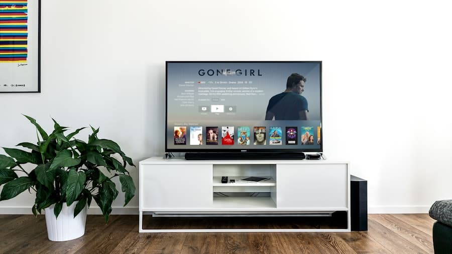 32" Smart LED TV gallery 2