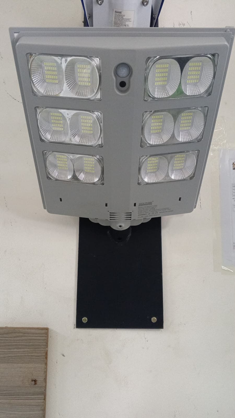 1000W solar Streetlight with motion sensor gallery 4